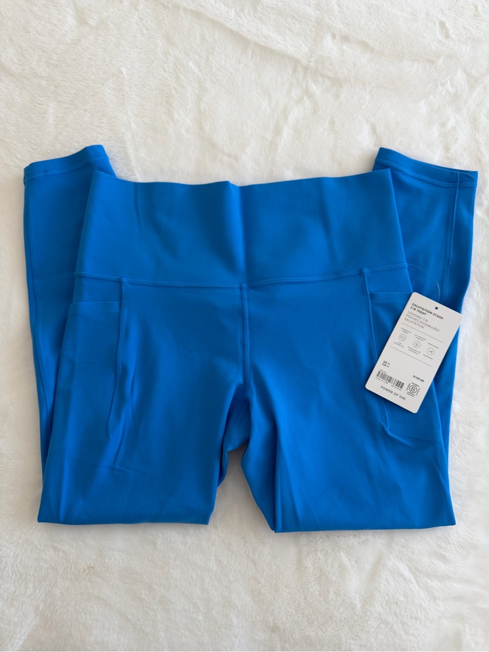 NWT Athleta salutation stash leggings